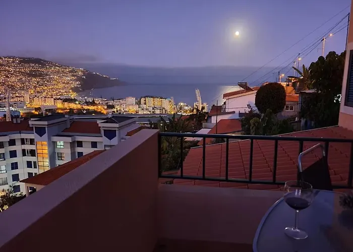 - Breathtaking Ocean & View House Funchal (Madeira)